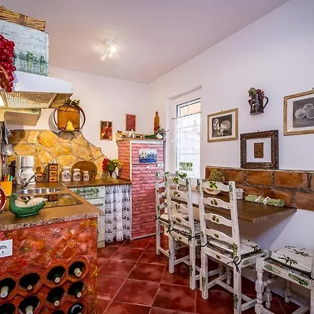 Sandor (adults Only) *