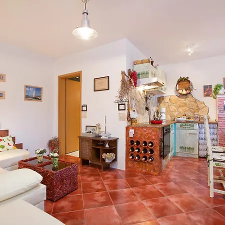 アパート Sandor (adults Only) Ližnjan