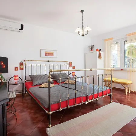 Sandor (adults Only) Ližnjan