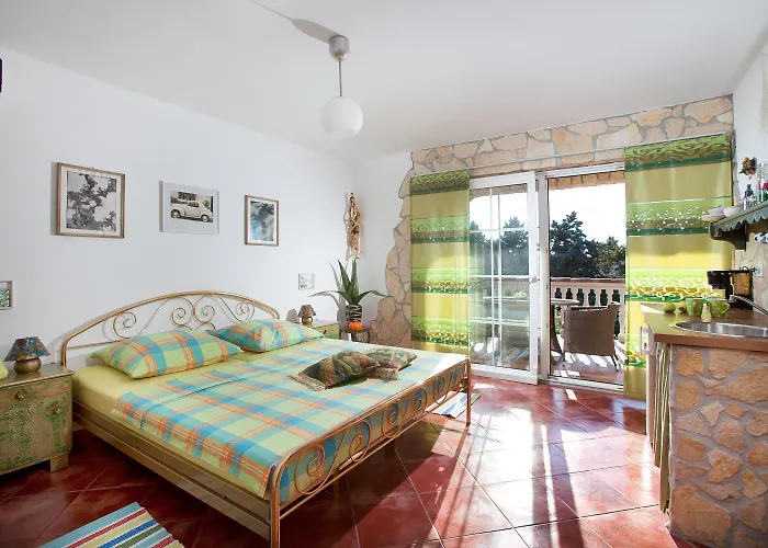 Sandor (adults Only) *