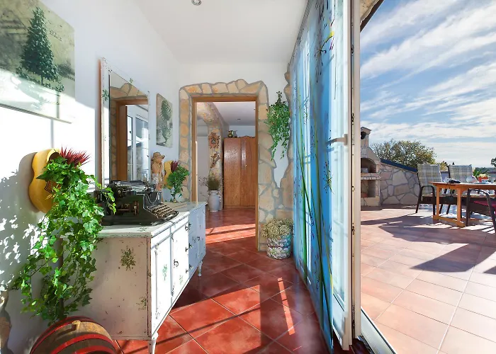 Sandor (adults Only) *