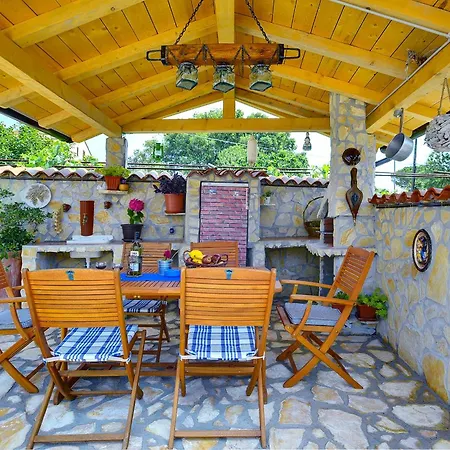 Sandor (adults Only) Apartman Ližnjan